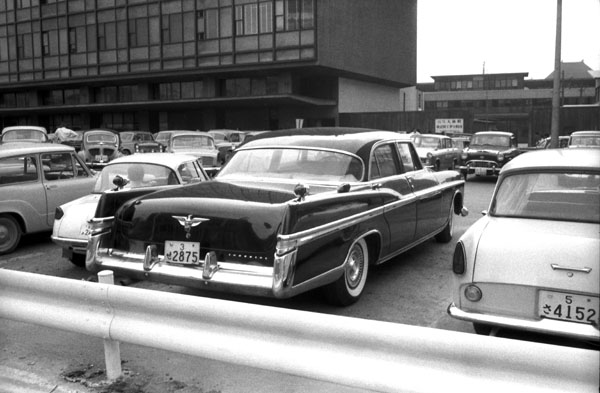 56-4d (102-16) 1956 Imperial 4dr. Sedan.jpg